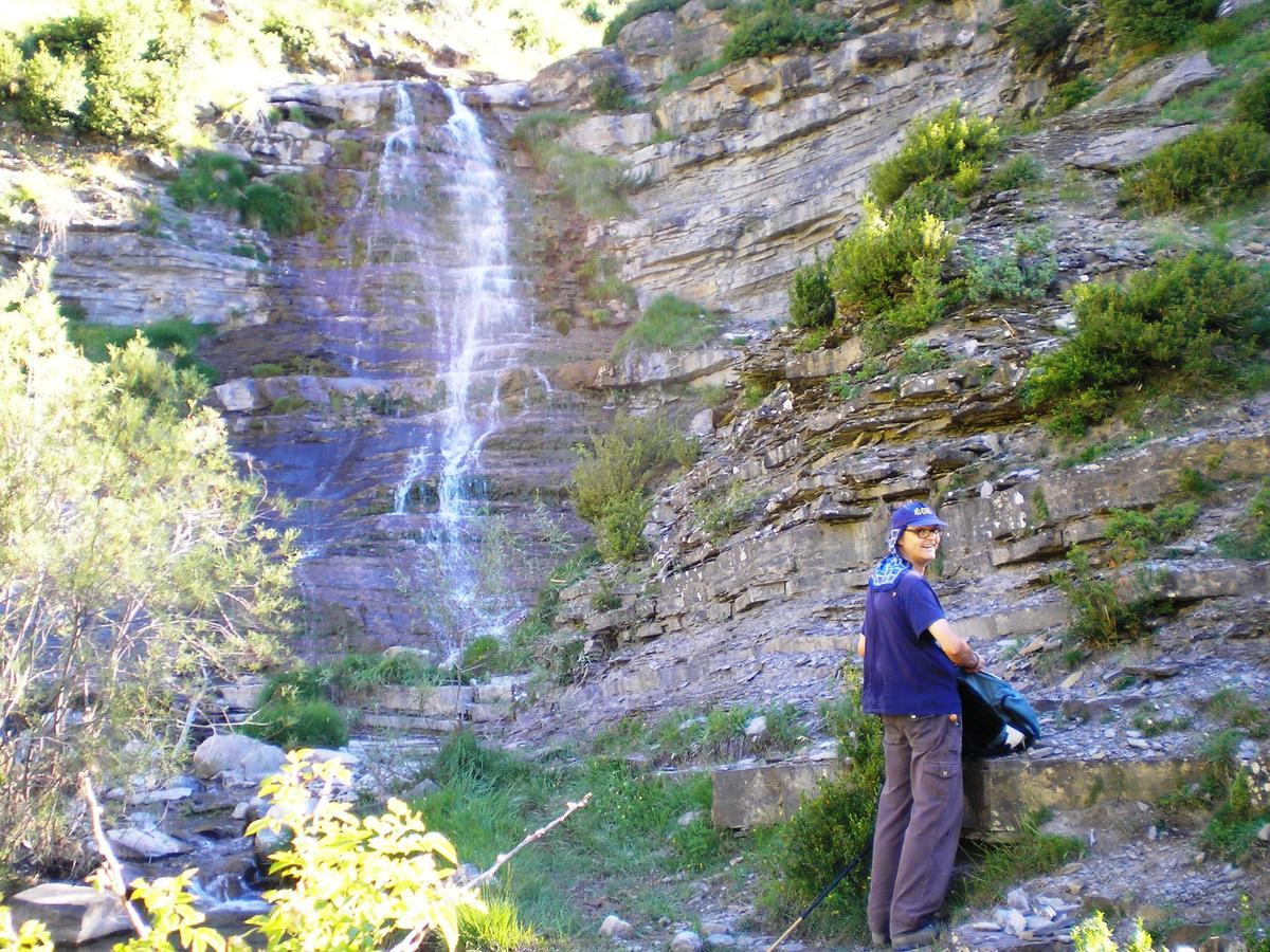 Linás de Broto Albergue El Ultimo Bucardo旅舍 外观 照片